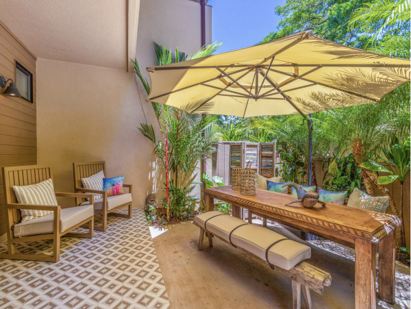 Three Bedroom Luxury Steps to Beach Vacation Home
