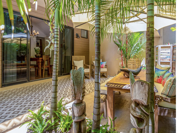 Three Bedroom Luxury Steps to Beach Vacation Home