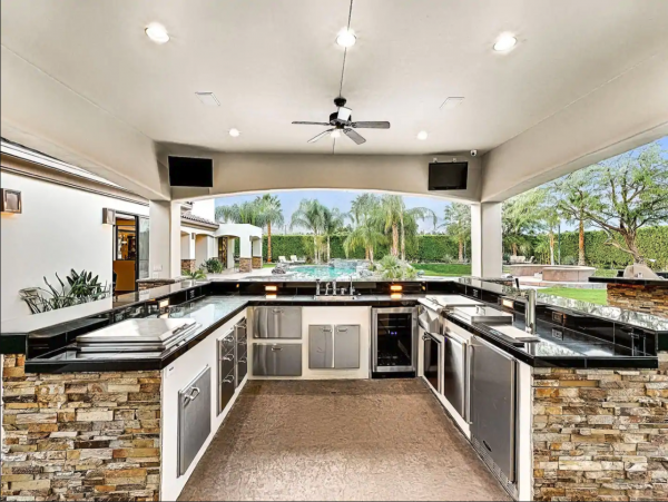 Luxury  Palm Springs Vacation Home Three Bedrooms