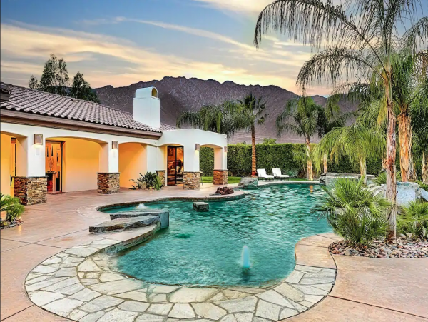 Luxury  Palm Springs Vacation Home Three Bedrooms