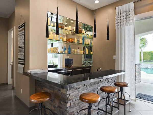 Luxury  Palm Springs Vacation Home Three Bedrooms