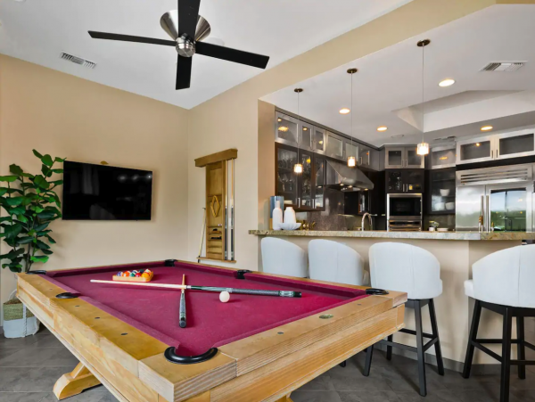 Luxury  Palm Springs Vacation Home Three Bedrooms