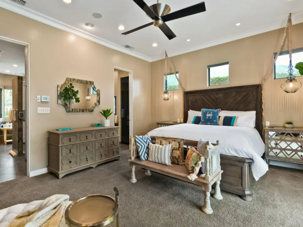 Luxury  Palm Springs Vacation Home Three Bedrooms