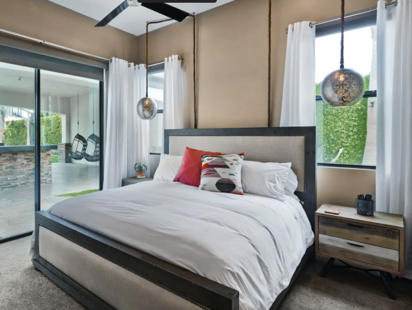 Luxury  Palm Springs Vacation Home Three Bedrooms