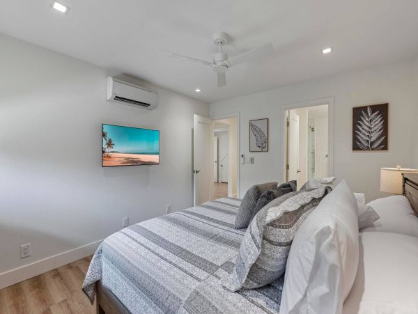 Oceanfront Lahaina Four Bedroom Vacation Townhome