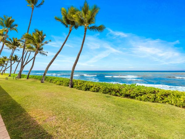 Oceanfront Lahaina Four Bedroom Vacation Townhome