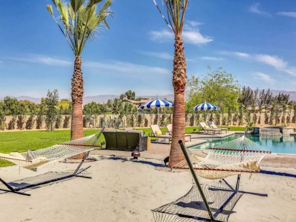 Indio Luxury Six Bedroom Vacation Home with Pool & Spa