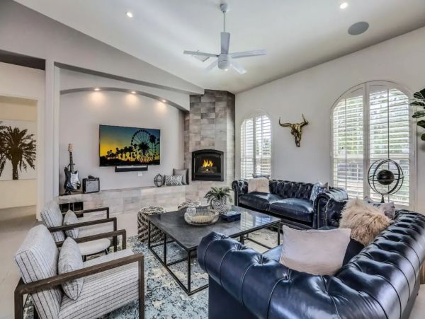 Indio Luxury Six Bedroom Vacation Home with Pool & Spa