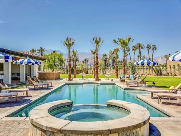Indio Luxury Six Bedroom Vacation Home with Pool & Spa