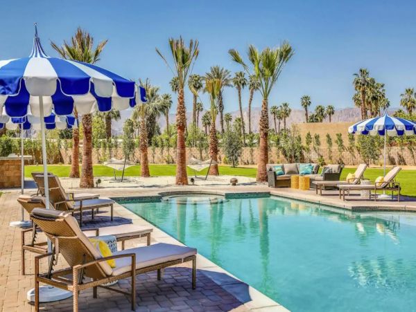 Indio Luxury Six Bedroom Vacation Home with Pool & Spa