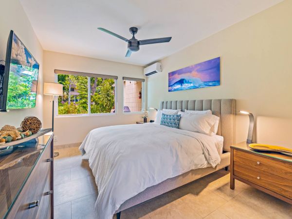 Charming 2 Bedroom Lahaina Vacation Home Close to Beach