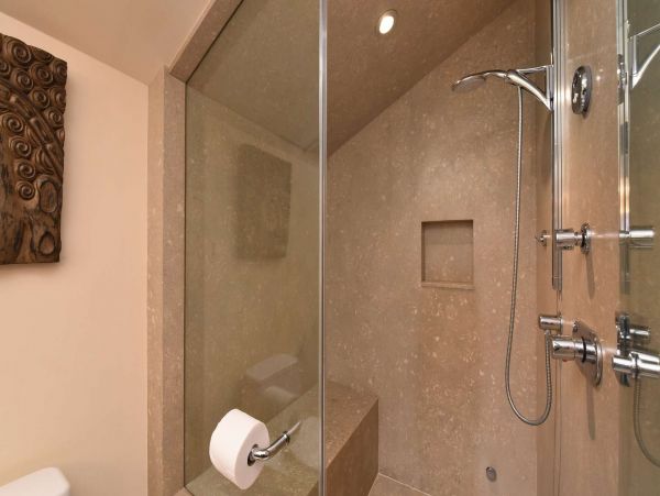 Lahaina Beachfront 4 Bedroom Luxury