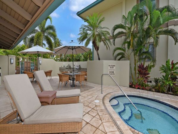Lahaina Beachfront 4 Bedroom Luxury