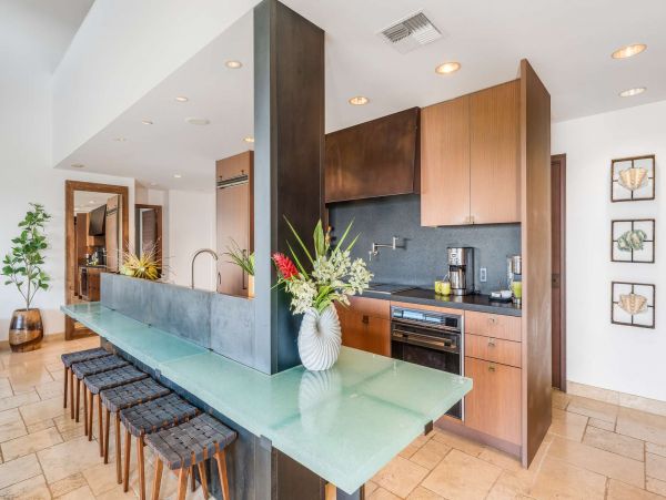 Lahaina Beachfront 4 Bedroom Luxury