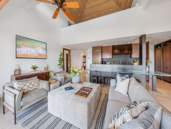Lahaina Beachfront 4 Bedroom Luxury