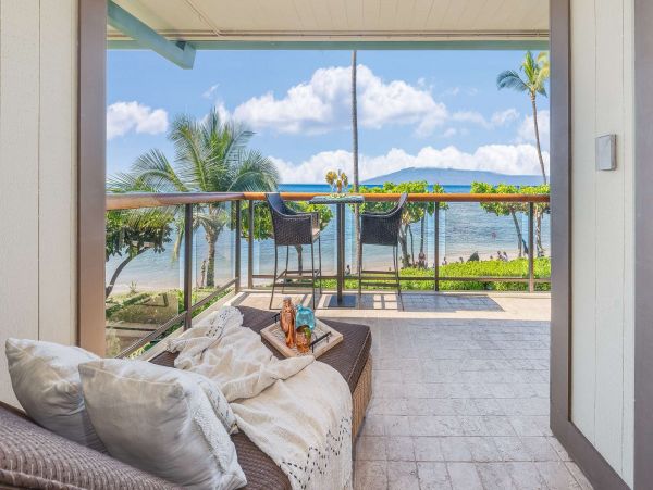Lahaina Beachfront 4 Bedroom Luxury