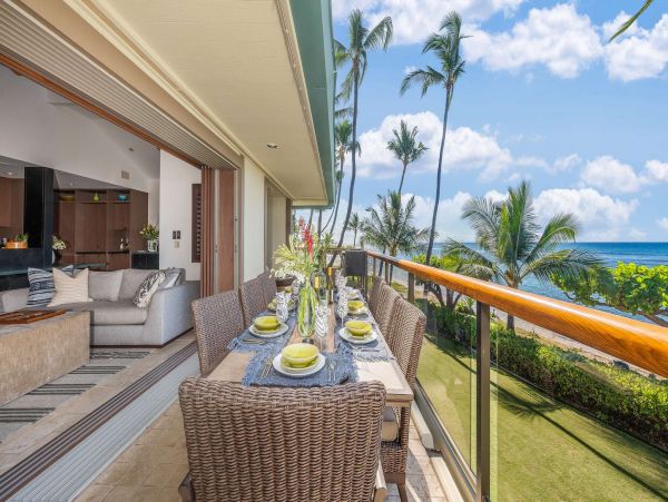Lahaina Beachfront 4 Bedroom Luxury