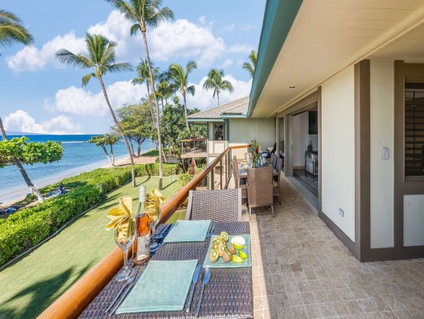 Lahaina Beachfront 4 Bedroom Luxury