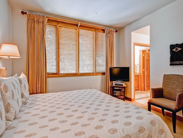 Beaver Creek Bachelor Gulch Condo 968335