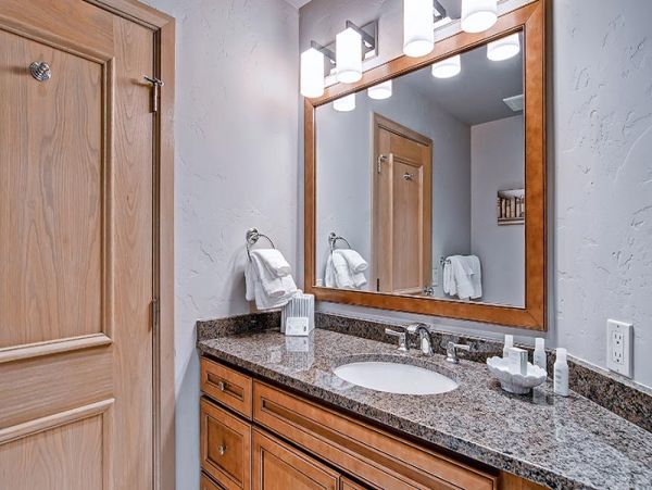 Beaver Creek Bachelor Gulch Condo 968350