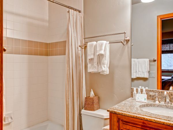 Beaver Creek Bachelor Gulch Condo 968353