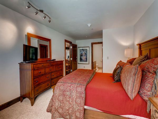 Beaver Creek Bachelor Gulch Condo 968355