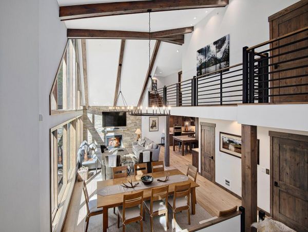 Incredible 5 Bedroom Vail Vacation Chalet Short Walk to Lift