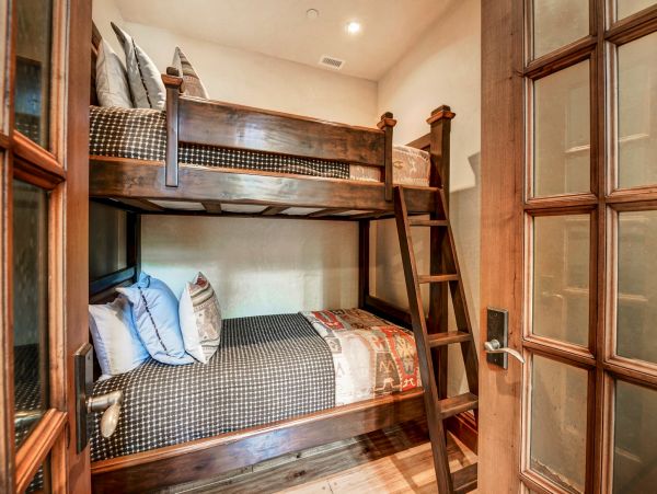 Ski in Ski Out Beaver Creek Luxury Residence Sleeps 10