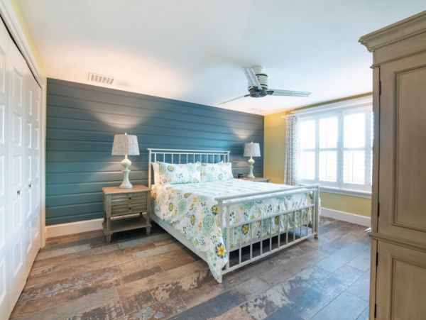 Northern Holmes Beach 4 Bedroom Vacation Pool Home