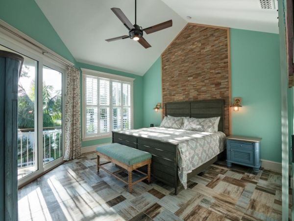 Northern Holmes Beach 4 Bedroom Vacation Pool Home
