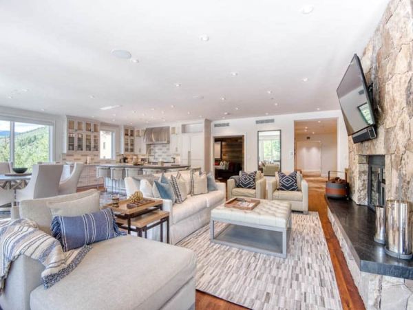 Stunning Vacation Condo in Beaver Creek, Ski In Ski Out