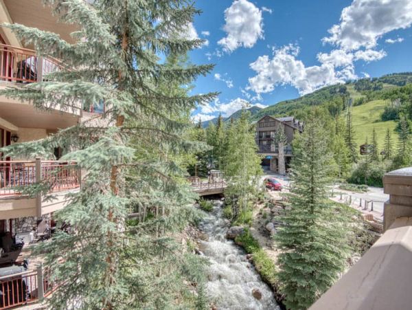 Stunning Vacation Condo in Beaver Creek, Ski In Ski Out