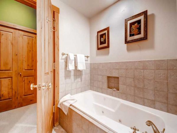 Beaver Creek Bachelor Gulch Condo 968434