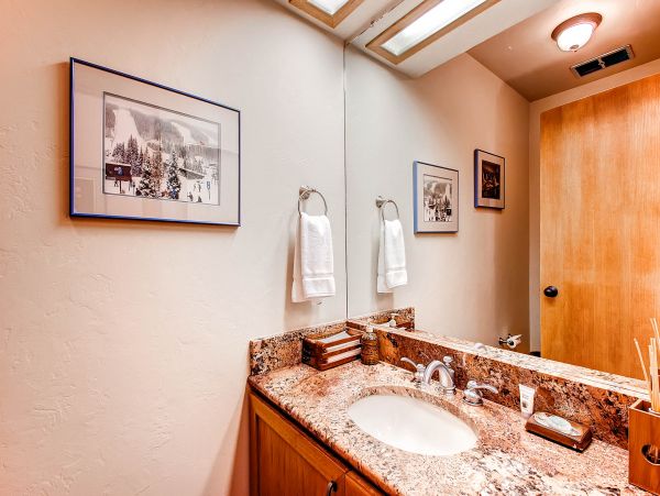 Beaver Creek Bachelor Gulch Condo 968440