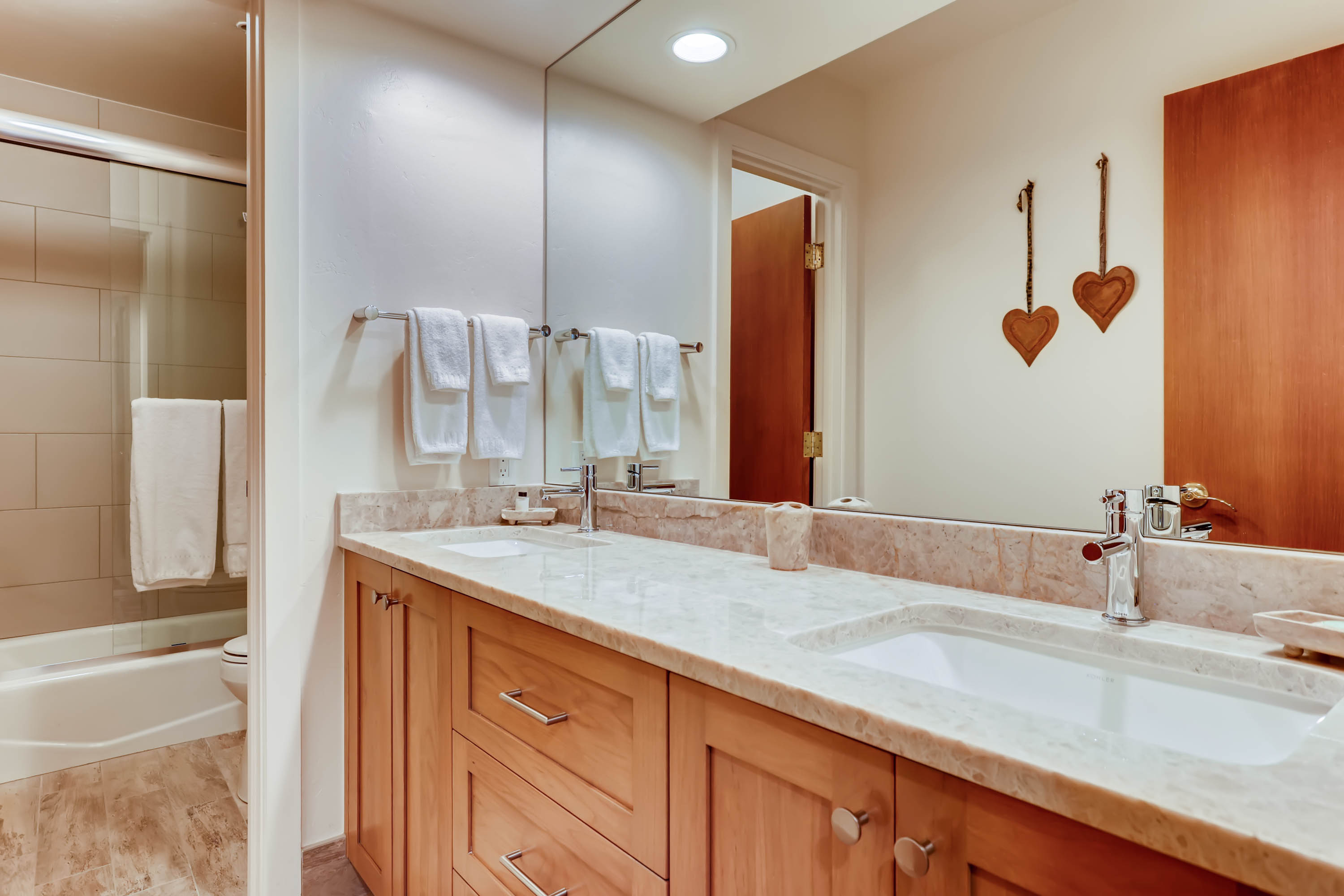 Beaver Creek Bachelor Gulch Condo 968465