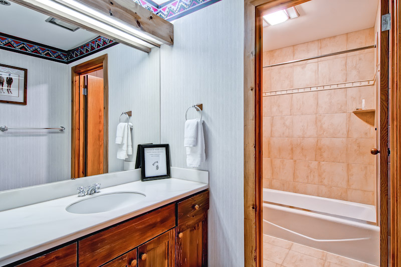 Beaver Creek Bachelor Gulch Condo 968475