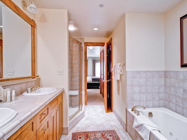 Beaver Creek Bachelor Gulch Condo 968480