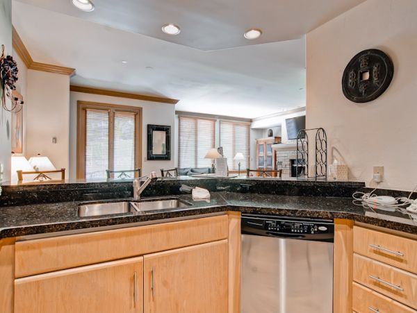 Beaver Creek Bachelor Gulch Condo 968488