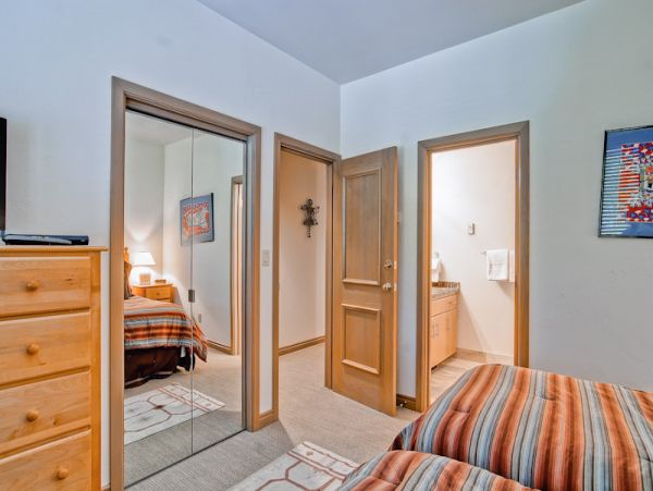 Beaver Creek Bachelor Gulch Condo 968488