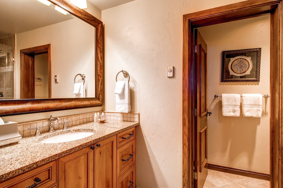 Beaver Creek Bachelor Gulch Condo 968492