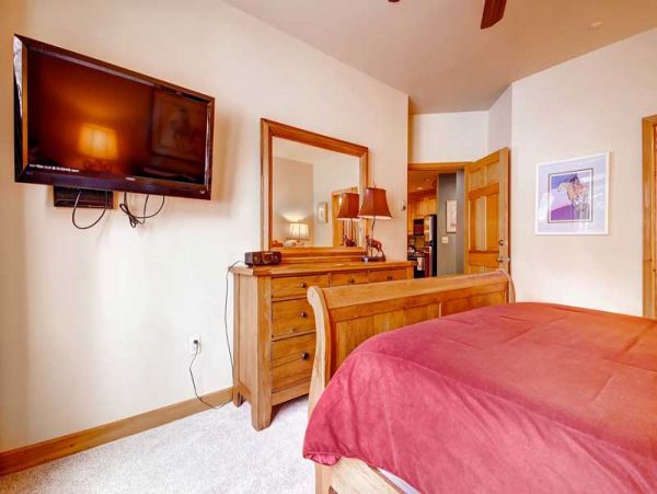 Beaver Creek Bachelor Gulch Condo 968508