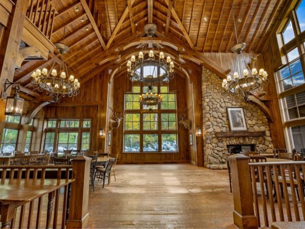 Gorgeous 4 Bedroom Townhome in Beaver Creek