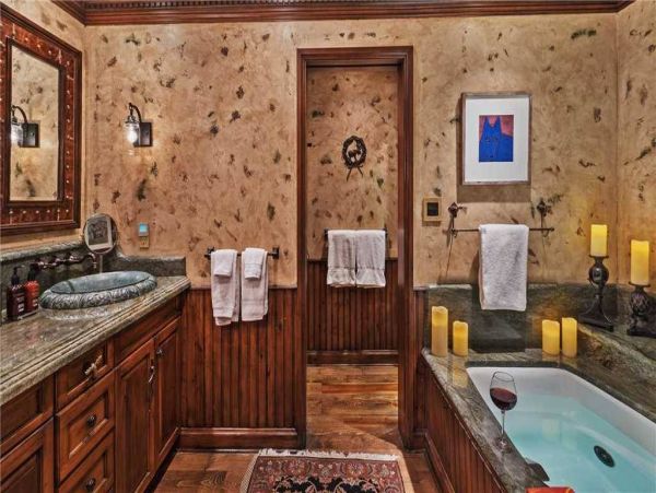 Gorgeous 4 Bedroom Townhome in Beaver Creek