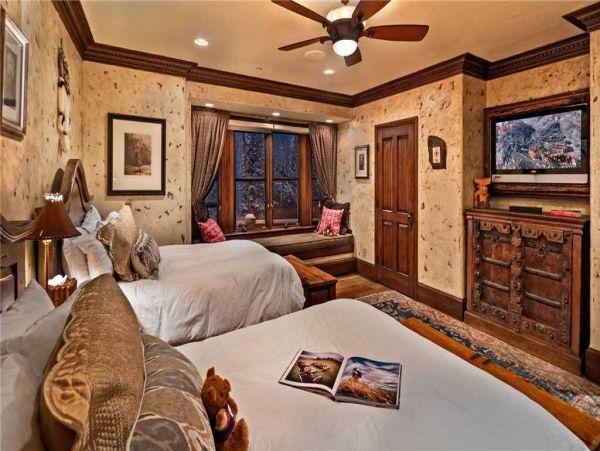 Gorgeous 4 Bedroom Townhome in Beaver Creek