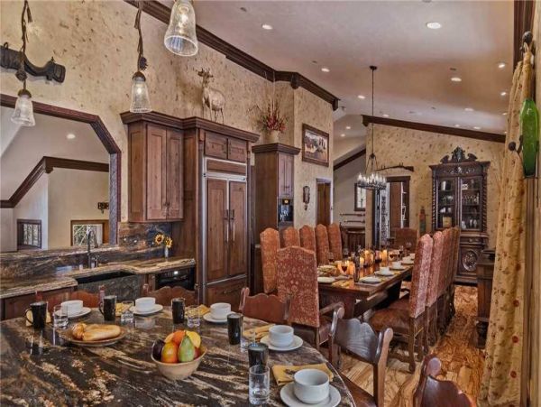 Gorgeous 4 Bedroom Townhome in Beaver Creek