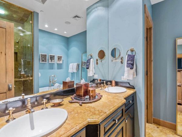 Luxury and Comfort Ski In Ski Out Residence