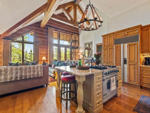 Luxury and Comfort Ski In Ski Out Residence