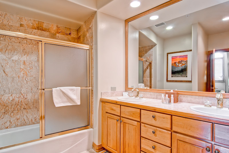 Beaver Creek Bachelor Gulch Condo 968530