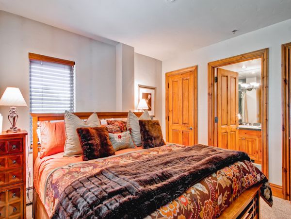 Beaver Creek Bachelor Gulch Condo 968564