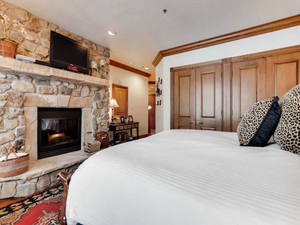 Beaver Creek Bachelor Gulch Condo 968565